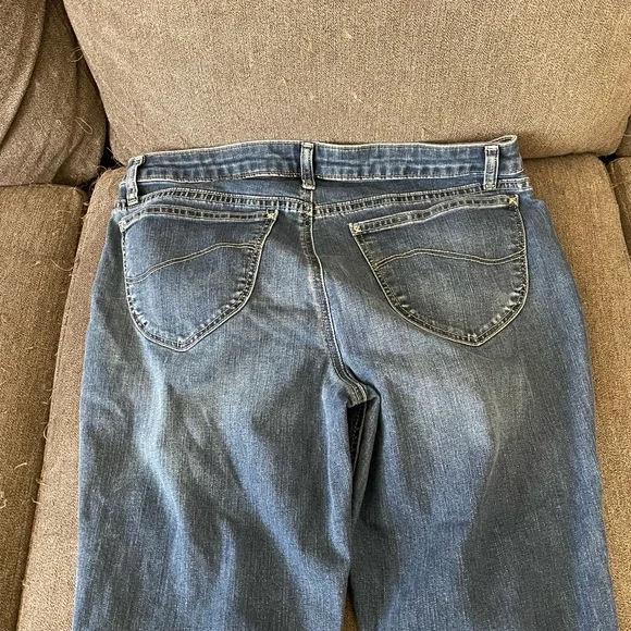 Lee Riders Midrise Straight Denim Jeans - Picture 3 of 3